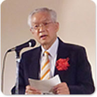 石附　弘